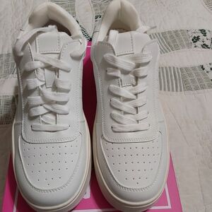 Corkys White Pregame Sneakers W Memory Foam Insert